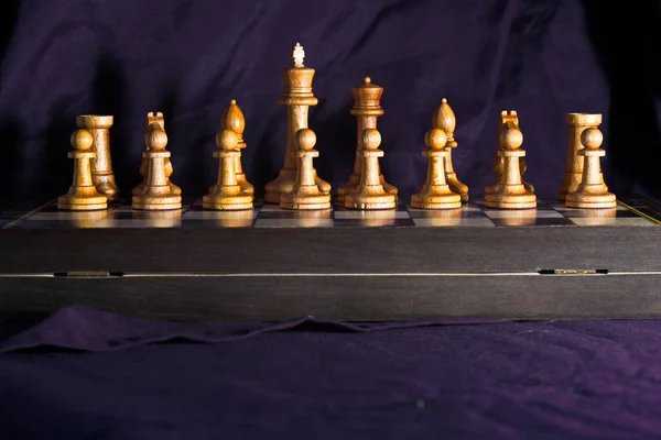 ボードゲームチェスとチェスの駒 — ストック写真