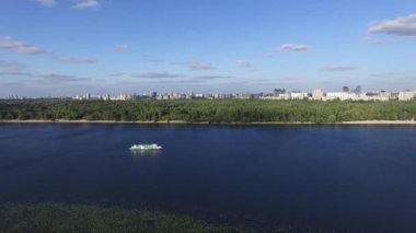 Kiev Dnepr nehir teknede havadan görünümü, Ukrayna