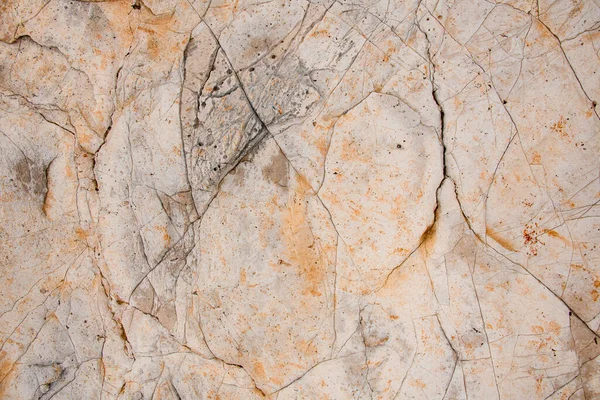 Alívio colorido de pedra natural com maravilhosas texturas erosão e padrões sobre ele. — Fotografia de Stock