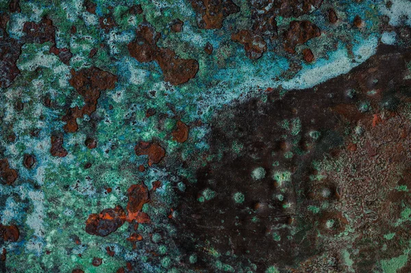 Πολύχρωμο φόντο: σκουριασμένη μεταλλική επιφάνεια ξεφλούδισμα και το ράγισμα υφή — Φωτογραφία Αρχείου