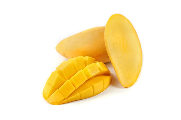 Gelbe Mango isoliert auf weißem Hintergrund — Stockfoto