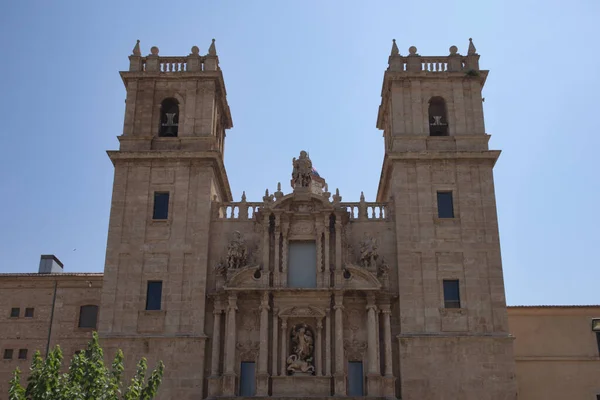 2019, Ağustos. Valencia, İspanya. San Miguel de los Reyes Manastırı cephesi, Valensiyalı sanat sahnesinin olağanüstü bir eseri..