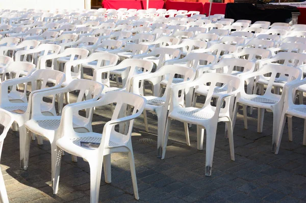 Perspective Some White Plastic Chairs Which Public Comes Venue Witness — Stock Photo, Image