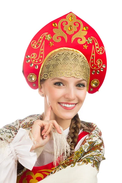 Mooi lachende Russische meisje in folk kostuum — Stockfoto