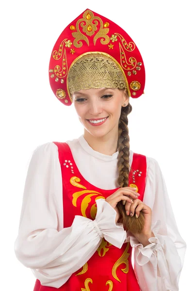 Mooi lachende Russische meisje in folk kostuum Rechtenvrije Stockafbeeldingen