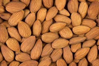 Arkaplan olarak ham bademler