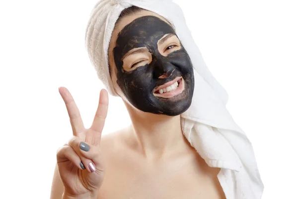 Ritratto Ravvicinato Bella Donna Con Maschera Nera Facciale Sfondo Bianco — Foto Stock