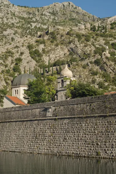 Eski Kotor şehir duvar