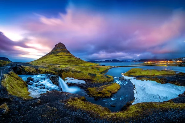 Kirkjufell Βουνά Στο Λυκόφως Της Ισλανδίας — Φωτογραφία Αρχείου