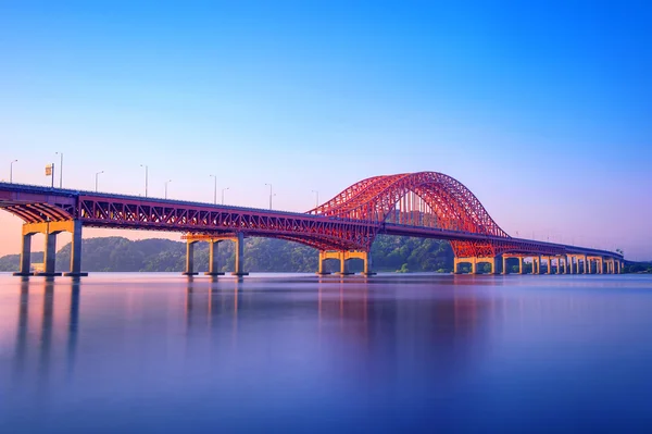 Puente Banghwa y río Han en Seúl, Corea — Foto de Stock