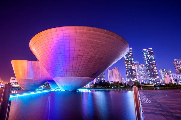 INCHEON, COREIA DO SUL - MAIO 20: INCHEON, COREIA DO SUL - MAIO 20: O Parque Central de Songdo é o plano espacial verde, inspirado em NYC. Foto tirada em maio 20,2015 em Incheon, Coréia do Sul . — Fotografia de Stock