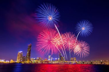 Kore'de Seul Uluslararası Fireworks Festival.