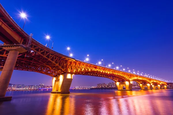 Podul Seongsu noaptea în Seul, Coreea de Sud . — Fotografie, imagine de stoc