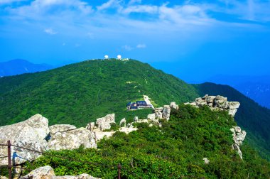 Seoraksan Milli Parkı, en güzel dağ Güney Kore.