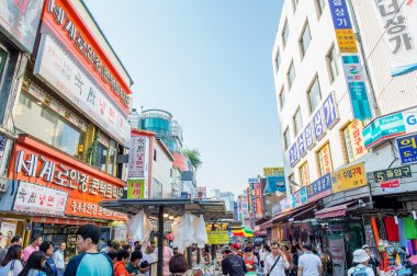 Seoul, Güney Kore - Mayıs 16:Namdaemun Pazar Seul, Güney Kore'de en eski ve en büyük pazar olan.