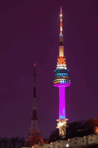 Seoul tower, namsan tower in Korea. — Stockfoto
