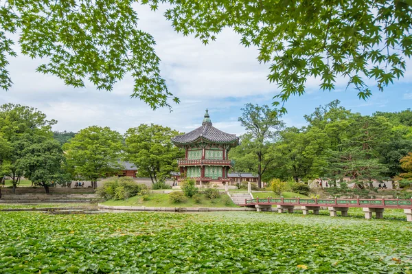 Gyeongbokgung Palace na primavera, Coréia do Sul . — Fotografia de Stock