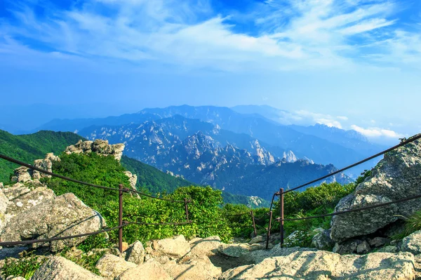 Parc national de Seoraksan, Le meilleur de la montagne en Corée du Sud . — Photo