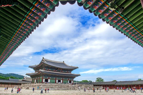 SEOUL, Coréia do Sul - JULHO 17: Gyeongbokgung Palace a melhor das atrações da Coréia . — Fotografia de Stock