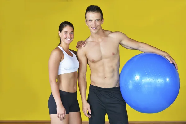Young fit man and woman — Stock Photo, Image