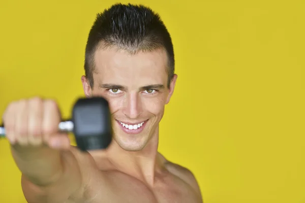 근육 질의 젊은 남자의 근접 촬영 — 스톡 사진