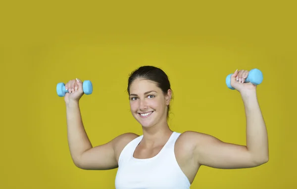Strong woman weightlifting at the gym — Stock Photo, Image