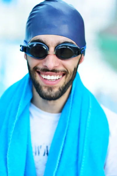 수영장에서 수영 코치 — 스톡 사진