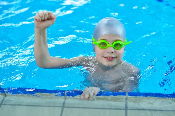 A fiú úszás szemüveg, kalap — Stock Fotó