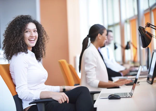 Mujer de negocios exitosa —  Fotos de Stock