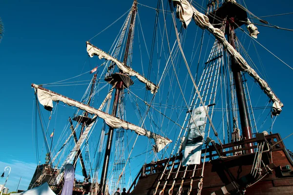 Barco Pirata Atracado Puerto — Foto de Stock