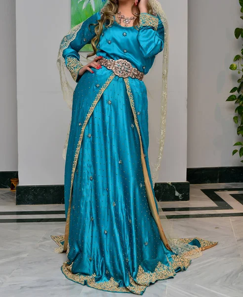 Kaftan Longo Fluindo Tipo Vestido Robe Usado Muito Marrocos — Fotografia de Stock