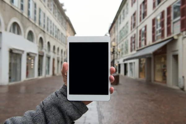 Digital tablet with isolated screen in male hands. — Stock Photo, Image