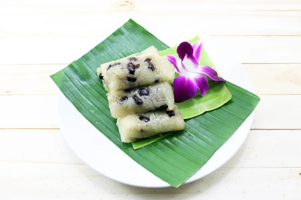 Traditionelle thailändische Dessert isolieren weißen Hintergrund — Stockfoto