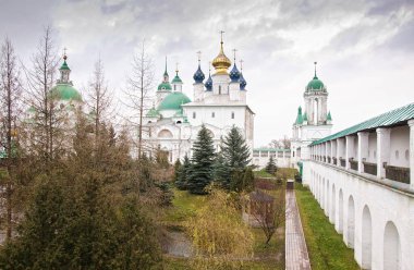 Kremlin ve Rusya 'nın Rostov kentindeki manastırlar 1650-1680