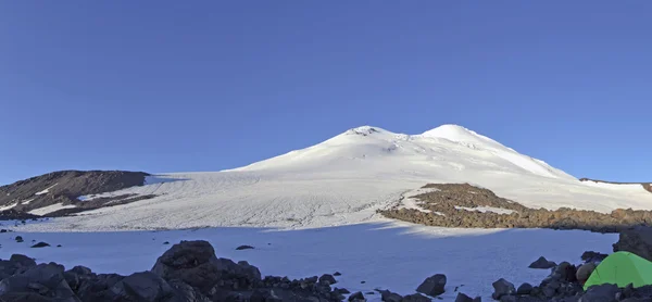 Widok na elbrus — Zdjęcie stockowe