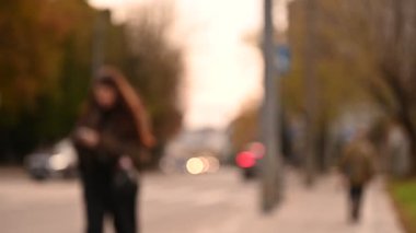 Renkli trafik ışığı ile bulanık arkaplan