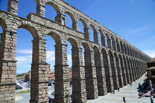 Colunas e arcos românicos Imagem De Stock