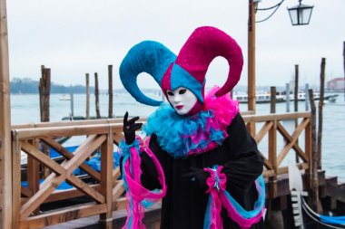 geleneksel Venedik karnaval maskesi