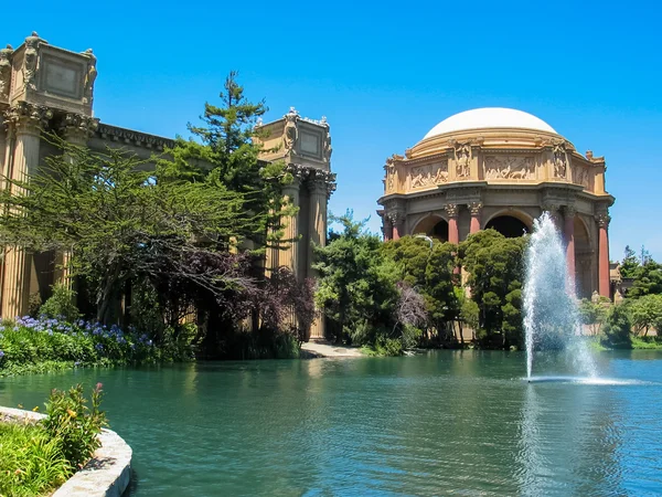 Palace of Fine Arts in San Francisco — Stock Photo, Image