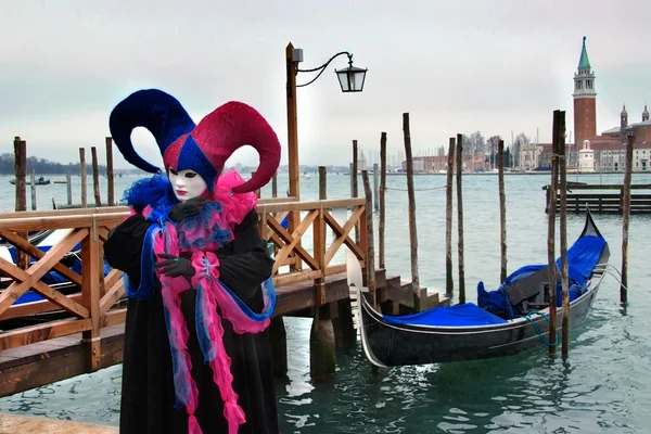 geleneksel Venedik karnaval maskesi