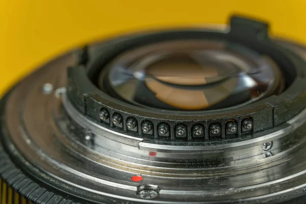 Camera Lens Bevestigd Aan Het Camerahuis Macro Fotografie — Stockfoto