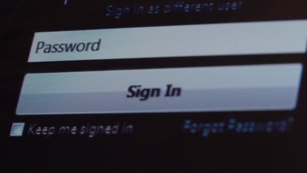 Inmatning av lösenord. Någon anger sitt lösenord på datorskärmen — Stockvideo