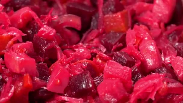 Ukrainsk salat Vinaigrette, sving og sving. close-up. – Stock-video