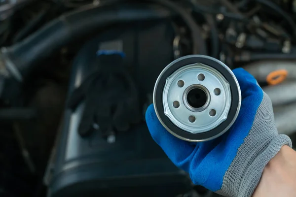 Substituir Filtro Óleo Mecânico Manutenção Motor Carro Mantém Filtro Óleo — Fotografia de Stock