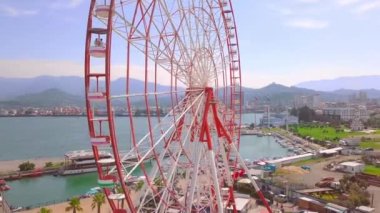 Georgia, Batumi 'deki bir parkta İHA' dan ateş edildi..