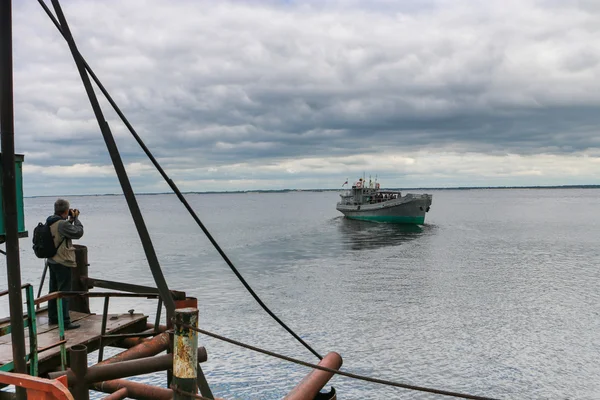 La nave sul Volga — Foto Stock