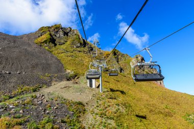 Dağlardaki halat yolu
