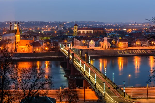 Panorama noturno de Kaunas — Fotografia de Stock