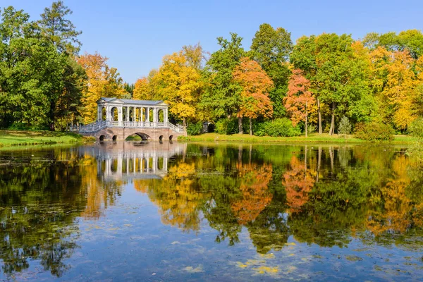 Visita Turística San Petersburgo Puente Mármol Catherine Park Hermoso Paisaje — Foto de Stock