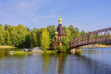 Rusya 'yı gezmek. Vuoksa Gölü üzerindeki St. Andrew Kilisesi, Leningradskaya oblast, Rusya